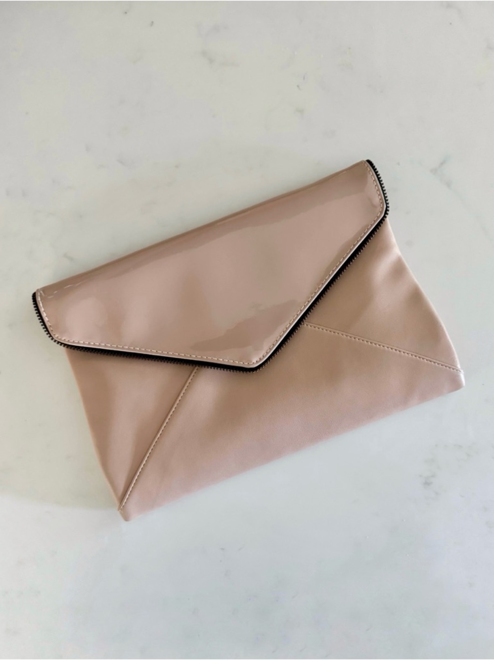 La Diva Nude Patent Leather Envelope Clutch Crossbody Bag | Gunmetal Hardware - Picture 17 of 17